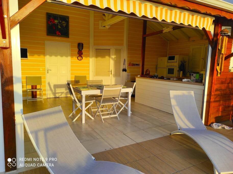 Bungalow Alnamaka : Vue Mer - Piscine - Plage A 5Mn بوانت-نوار المظهر الخارجي الصورة